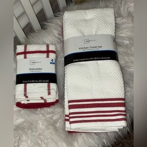 NWT Mainstays Red and White Dishcloth/Towel set.